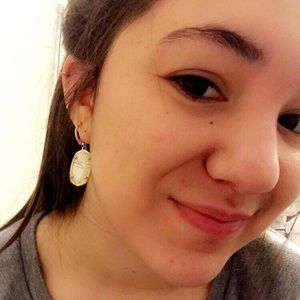 Meet your Posher, Maddie